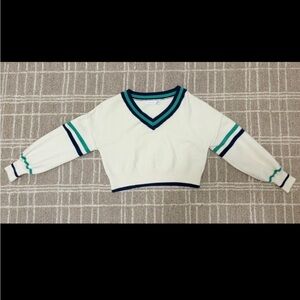 Women's White and Green Sweater